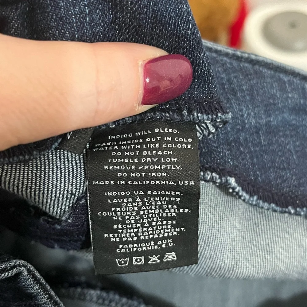 J Brand Mid-rise Zip Capri in Clean Rinse Size 27
